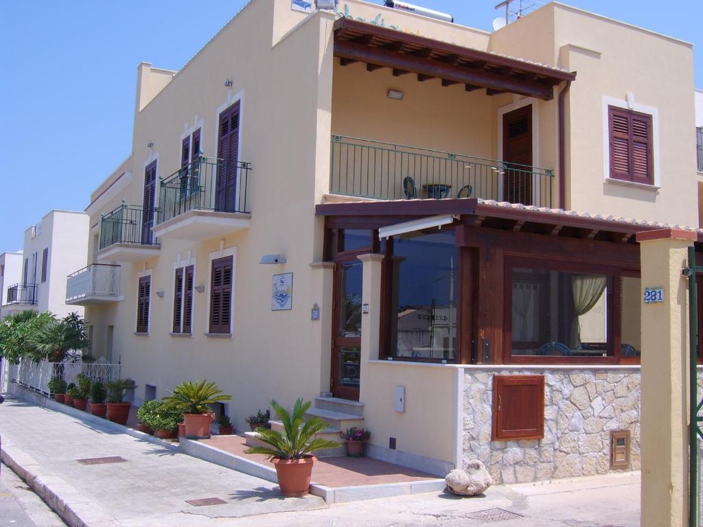 Abbadia Acomodação com café da manhã San Vito Lo Capo Exterior foto